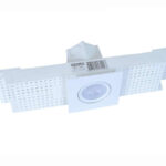 Visão em perspectiva da caixa de passagem Plasled em polipropileno branco para embutir spot LED modelo MR16.